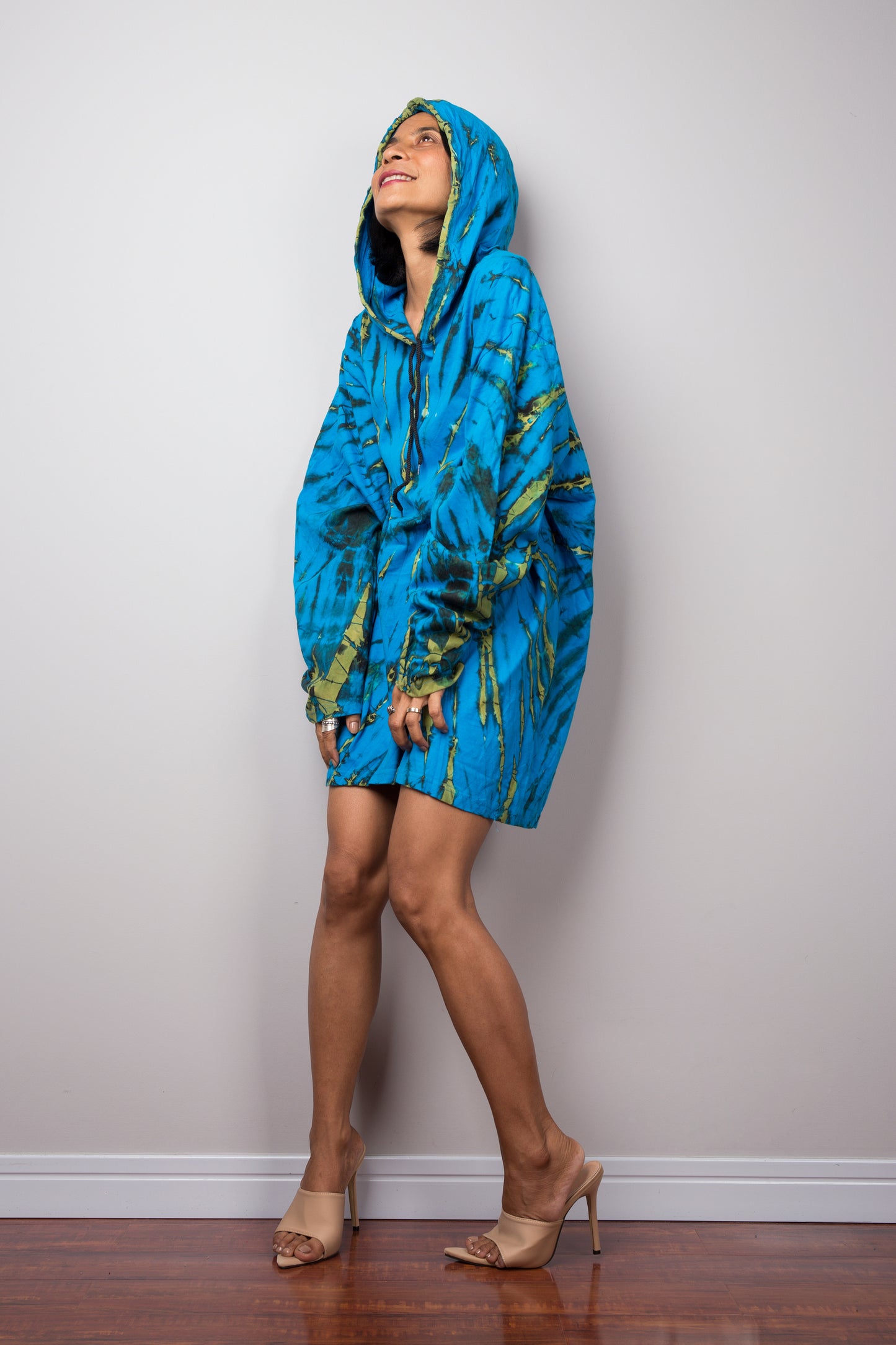 Blue pullover hoodie by Nuichan.  Tie dye sweatshirt.