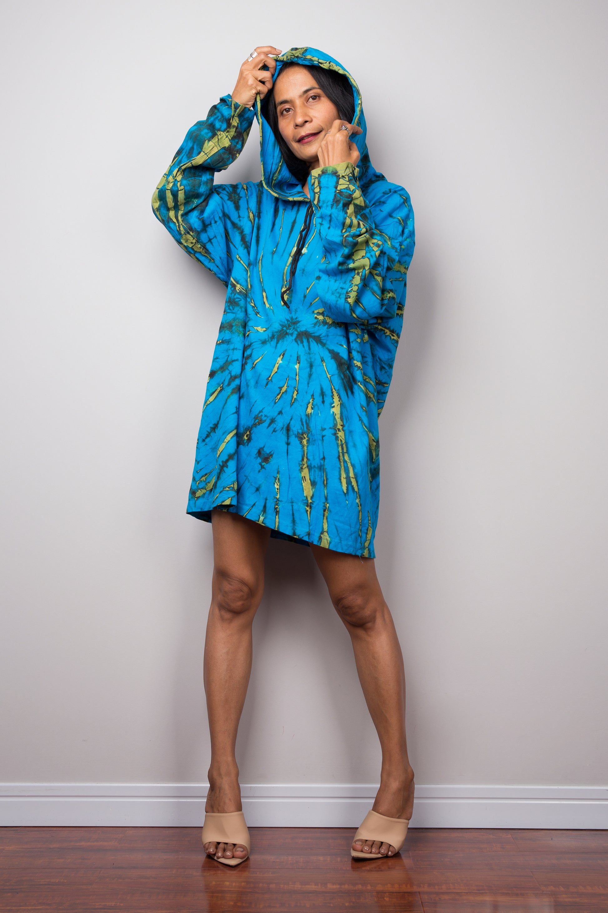 Blue tie dye hoodie pullover by Nuichan