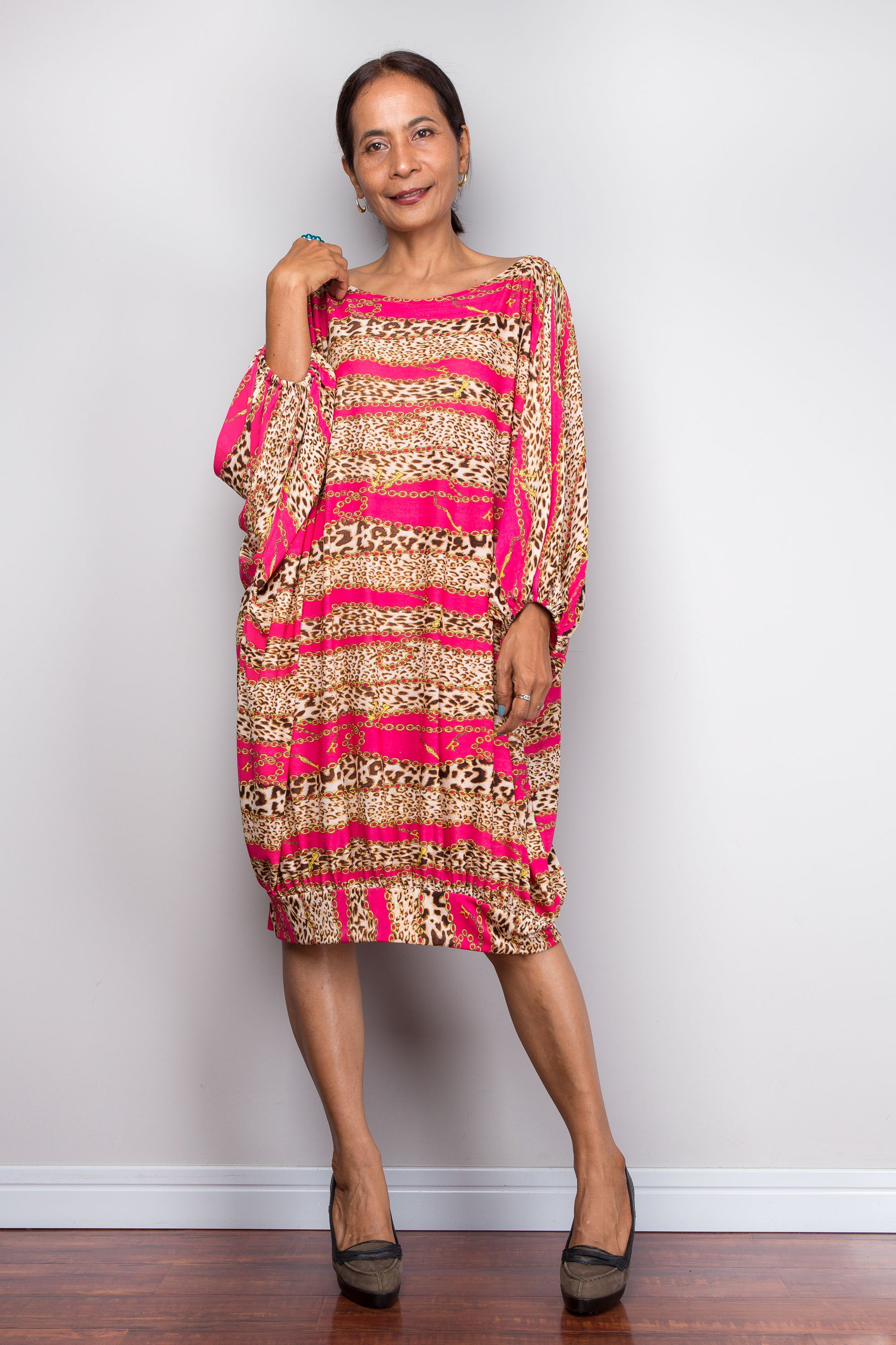 Pink Boho Batwing Tunic Dress – Short Kaftan for Petite Women Pink Boho Batwing Tunic Dress – Short Kaftan for Petite Women
