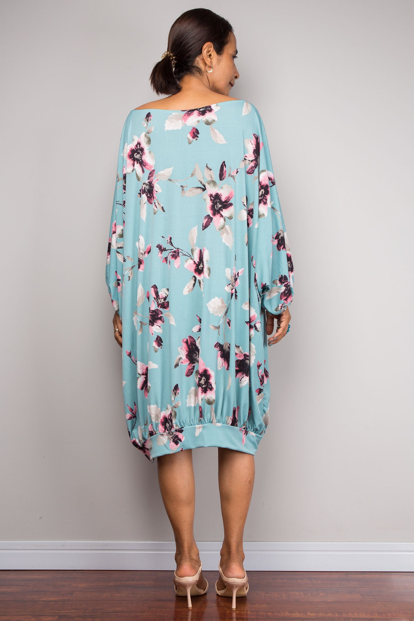 Tunika-Kleid für zierliche Frauen