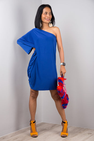 Timeless short dress in a stunning cobalt blue.  Buy  this asymmetrical clue dress online from Nuichan