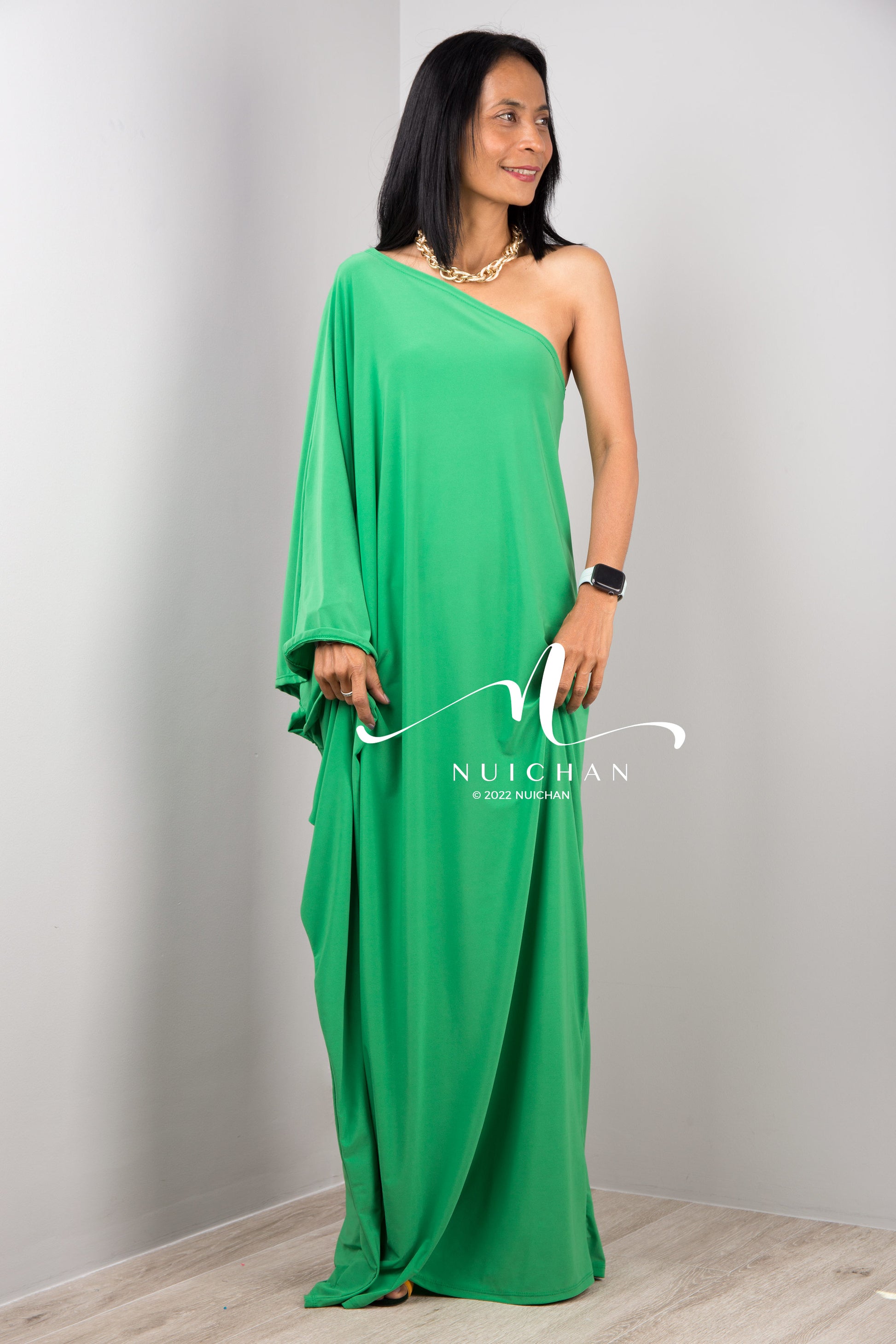 Nuichan women's one shoulder bridesmaid maxi dress in green.
