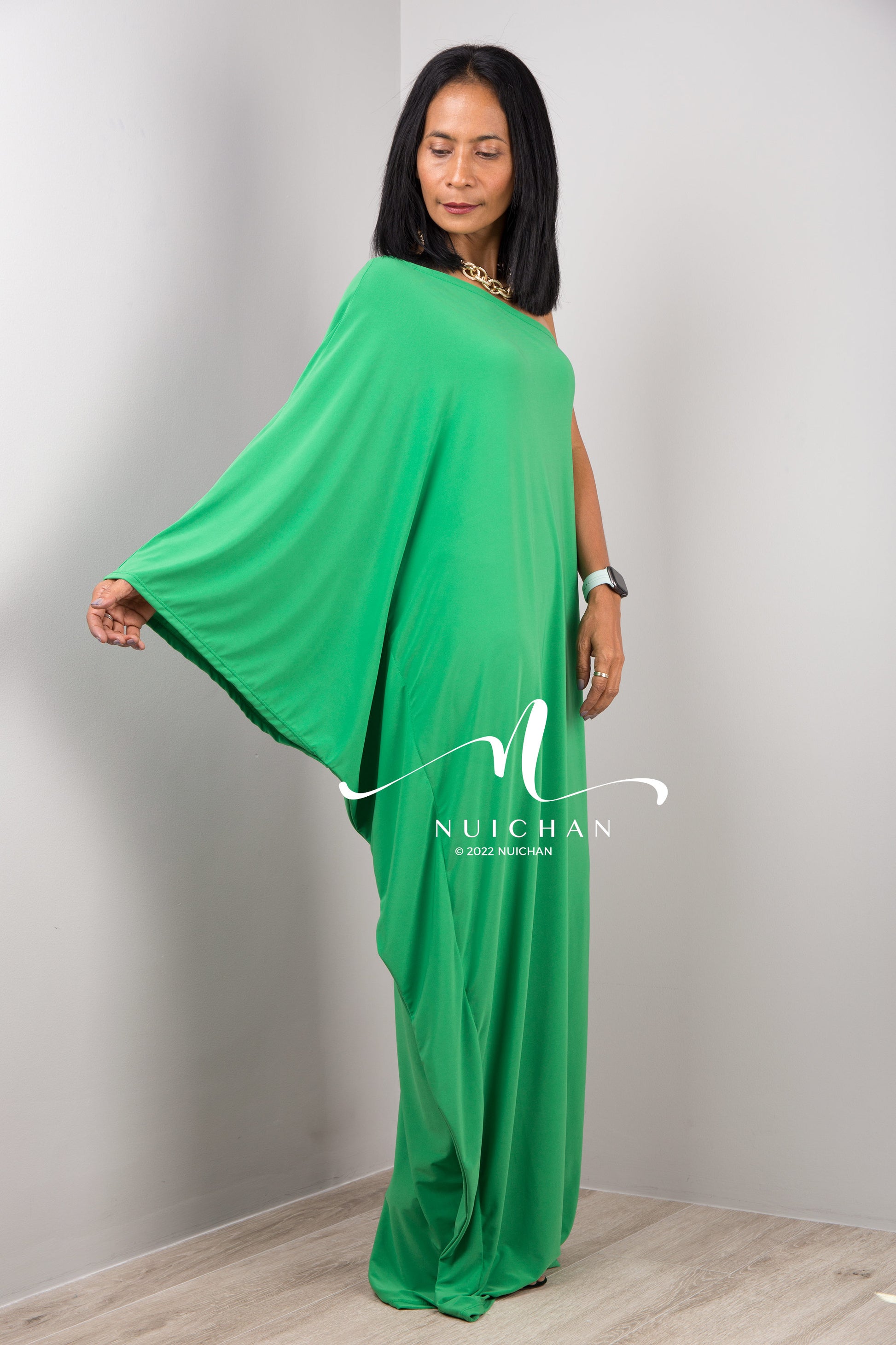 Nuichan women's one shoulder bridesmaid maxi dress in green.