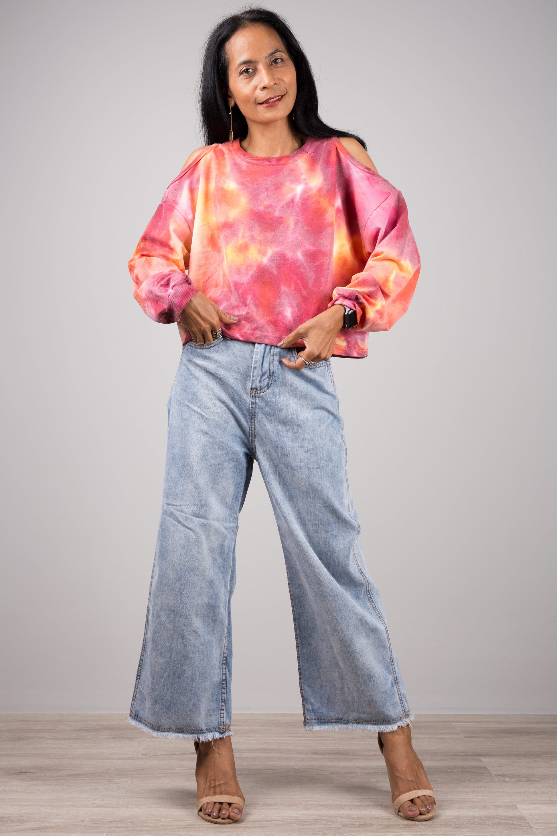  Tie Dye Sweatshirt - Shop for and buy tie dye sweatshirt online at Nuichan. Find tie dye sweatshirt at Nuichan