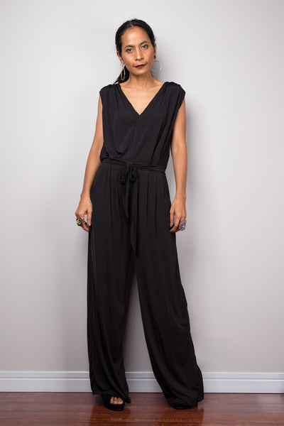 Black Jumpsuit | Black Jumper | Elegant jumpsuit with v neck and pockets