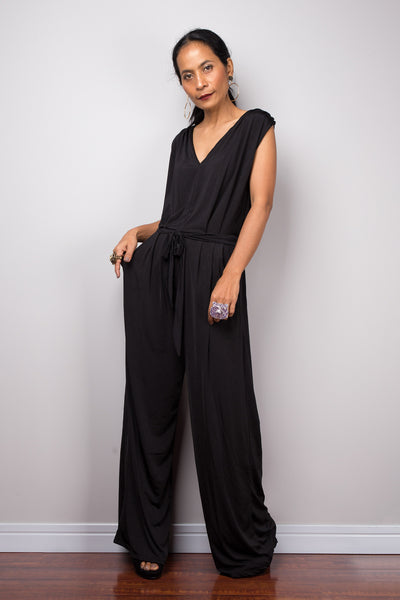 Black Jumpsuit | Black Jumper | Elegant jumpsuit with v neck and pockets