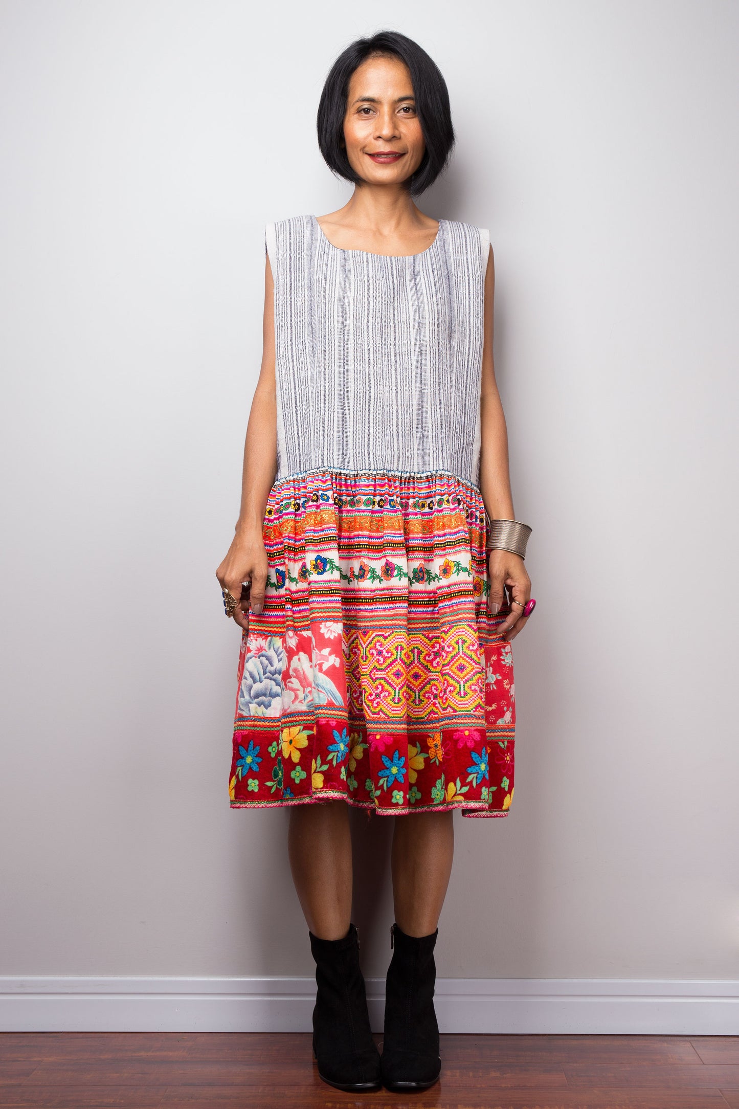Bohemian Chic Hmong Hill tribe dress | Vintage tribal dress  |Short boho dress