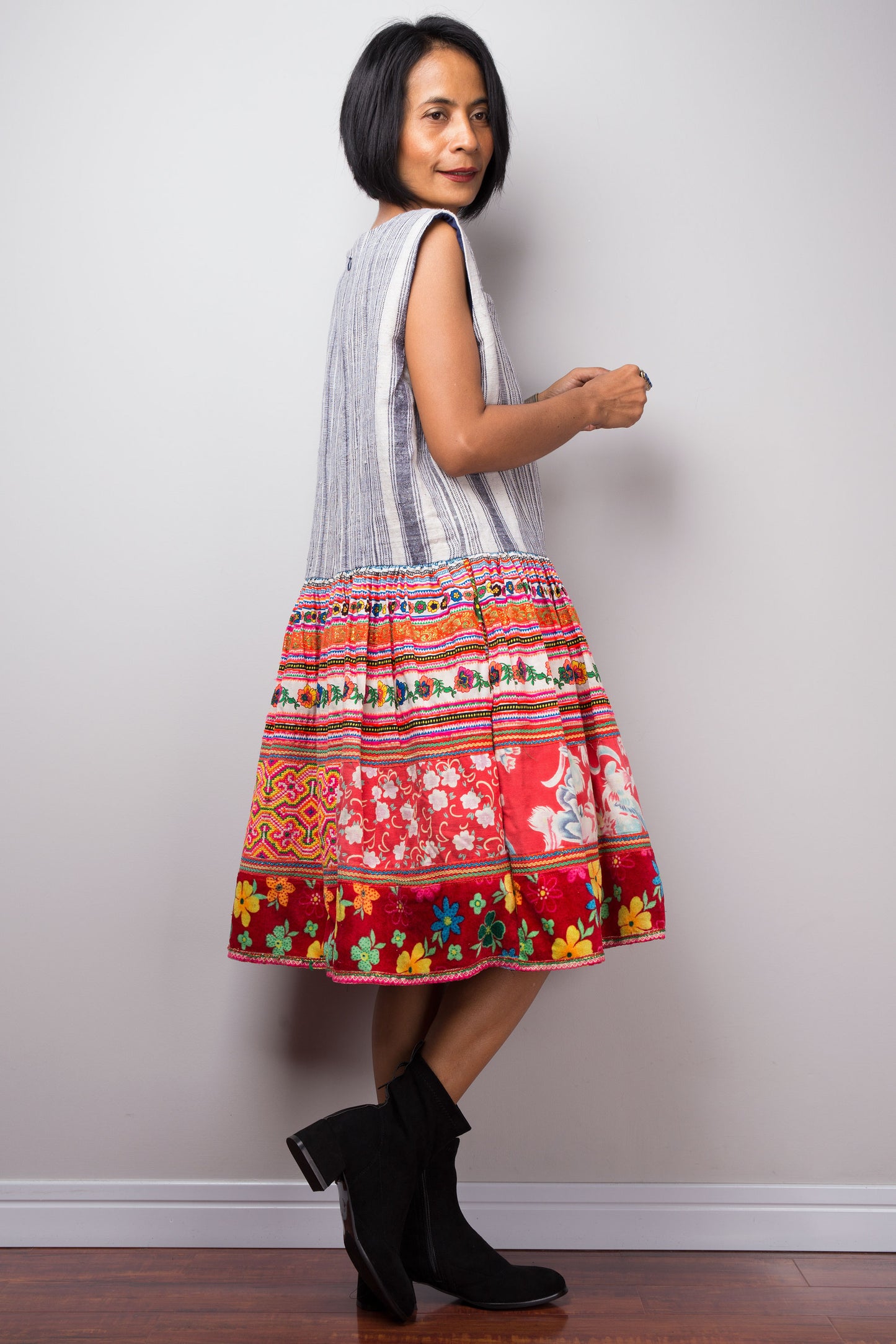 Bohemian Chic Hmong Hill tribe dress | Vintage tribal dress  |Short boho dress