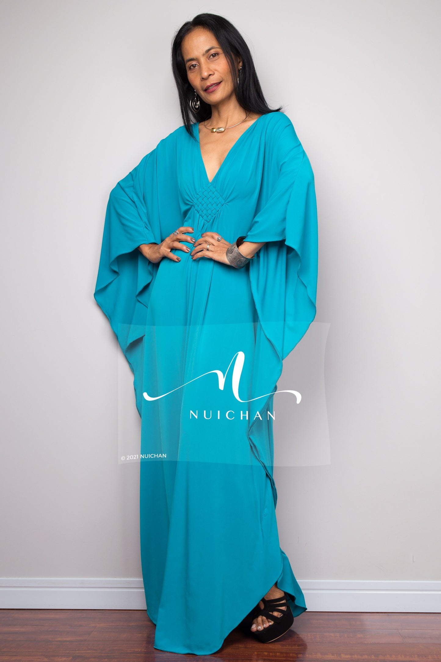 Buy Kaftan dresses online. Kimono caftan frock dress by Nuichan