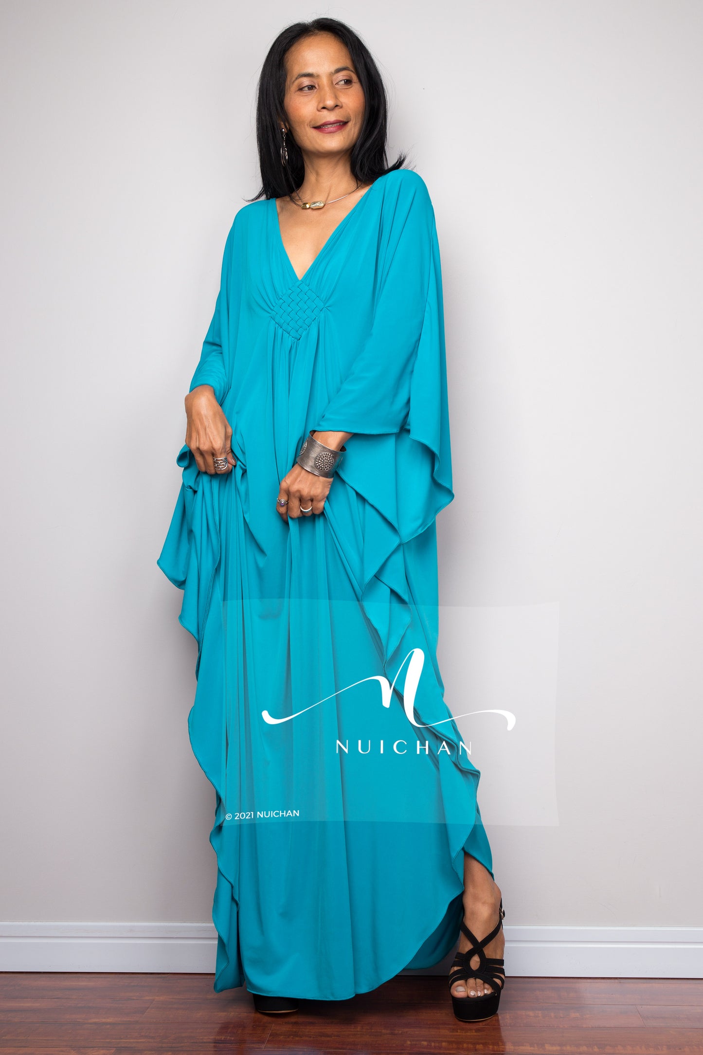 Buy Kaftan dresses online. Kimono kaftan frock dress by Nuichan
