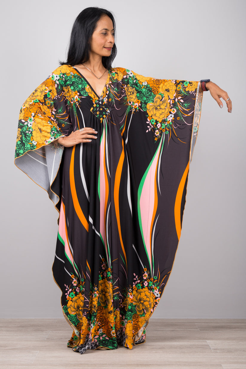 Floral kaftan batwing dress by Nuichan