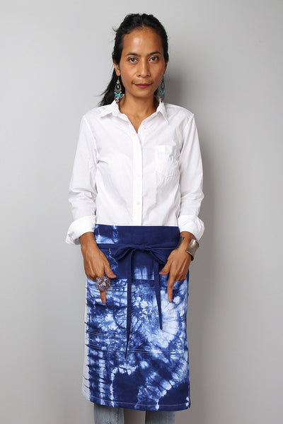 hand dyed apron, blue apron, tie dye apron, apron with front pockets, shibori apron by Nuichan