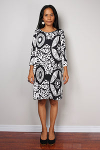 black and white dress, short dress with long sleeves, short black and white bold print dress, modest neckline dress, above the knee dress by Nuichan