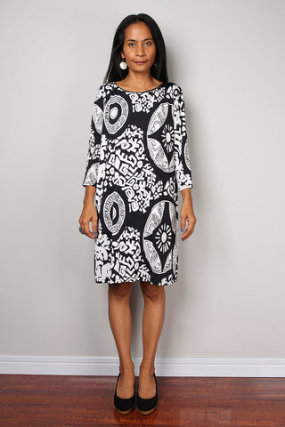 black and white dress, short dress with long sleeves, short black and white bold print dress, modest neckline dress, above the knee dress by Nuichan