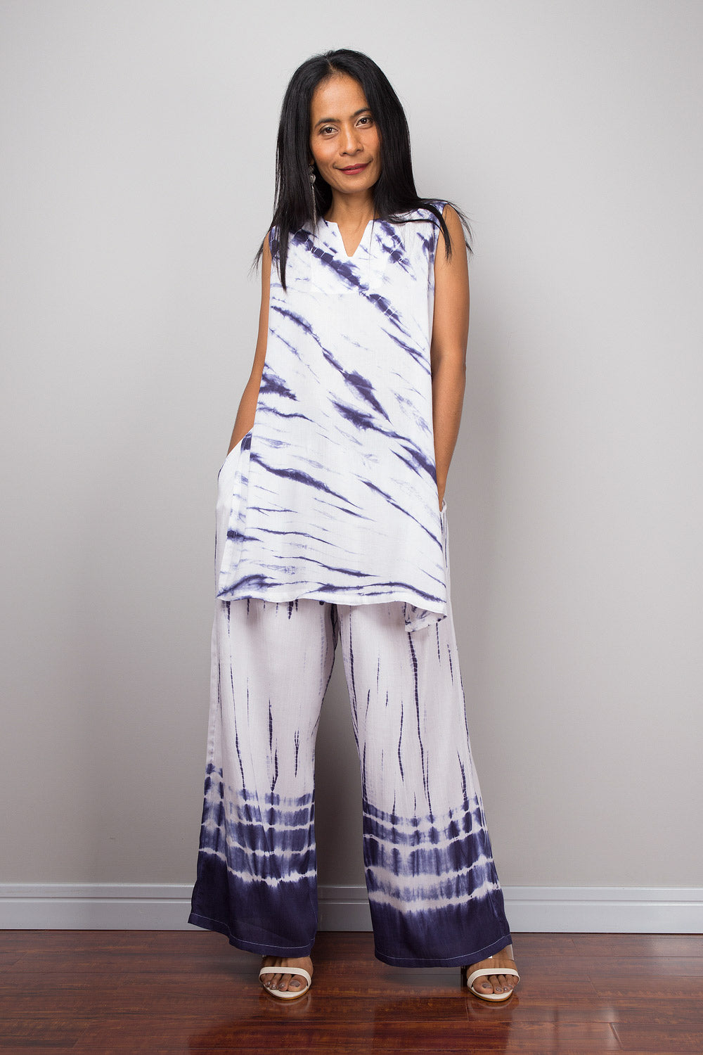 Blue and white top and matching tie dye pants, white tunic, loose fit –  Nuichan