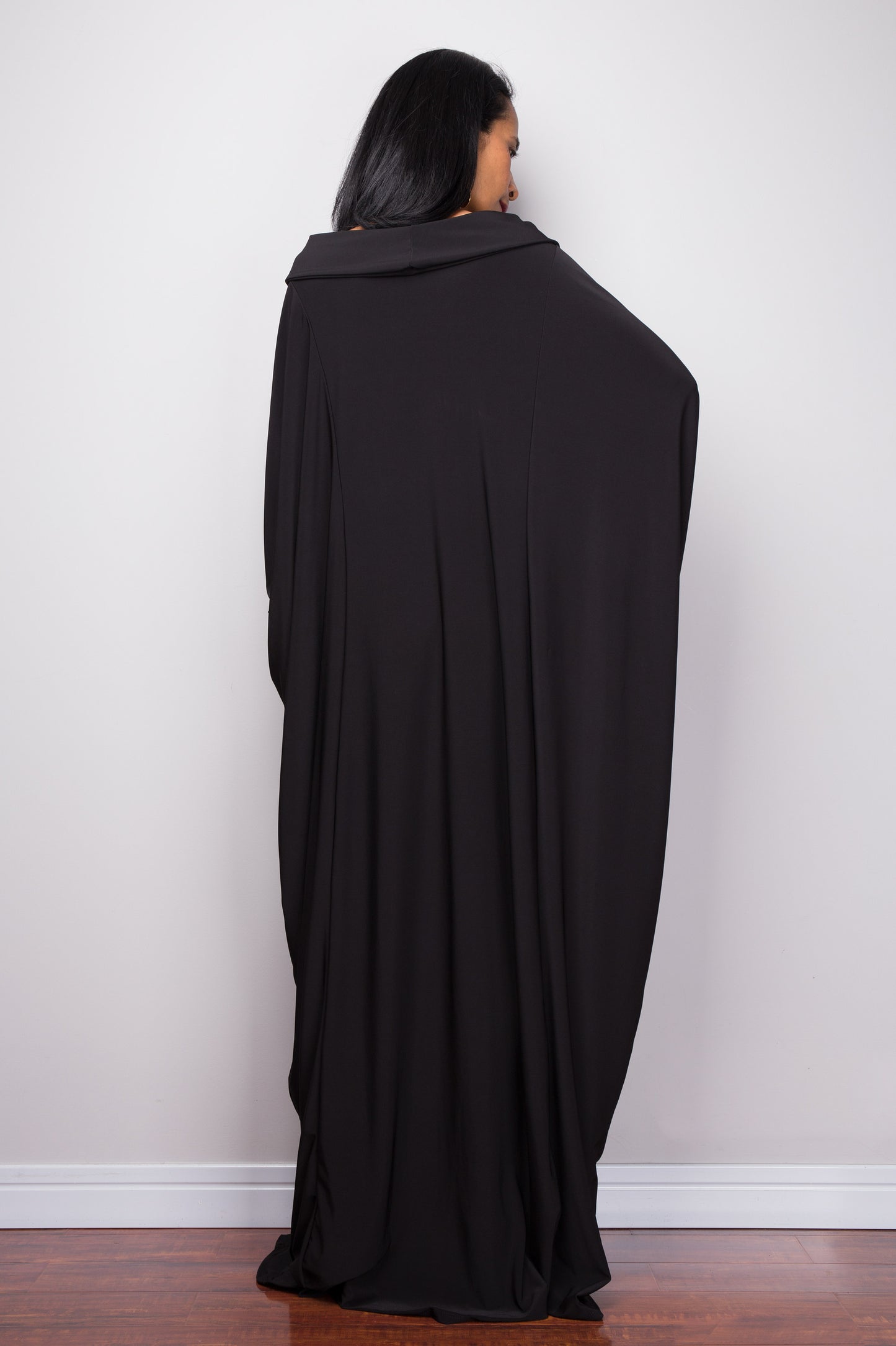 Buy Modest Kaftan dresses online. Large kaftan frock dress by Nuichan