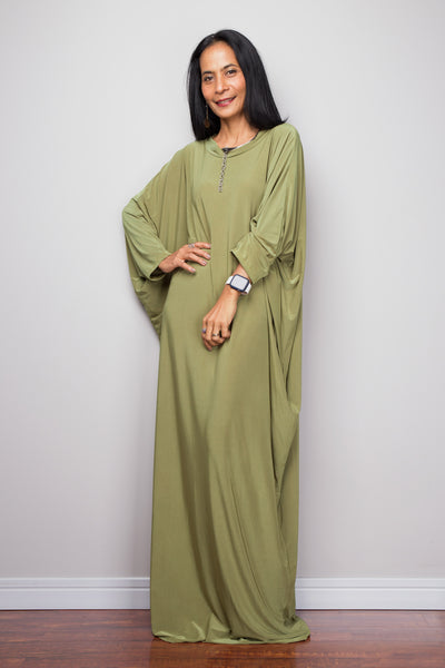 Buy Modest Kaftan dresses online. Muslim evening dress by Nuichan