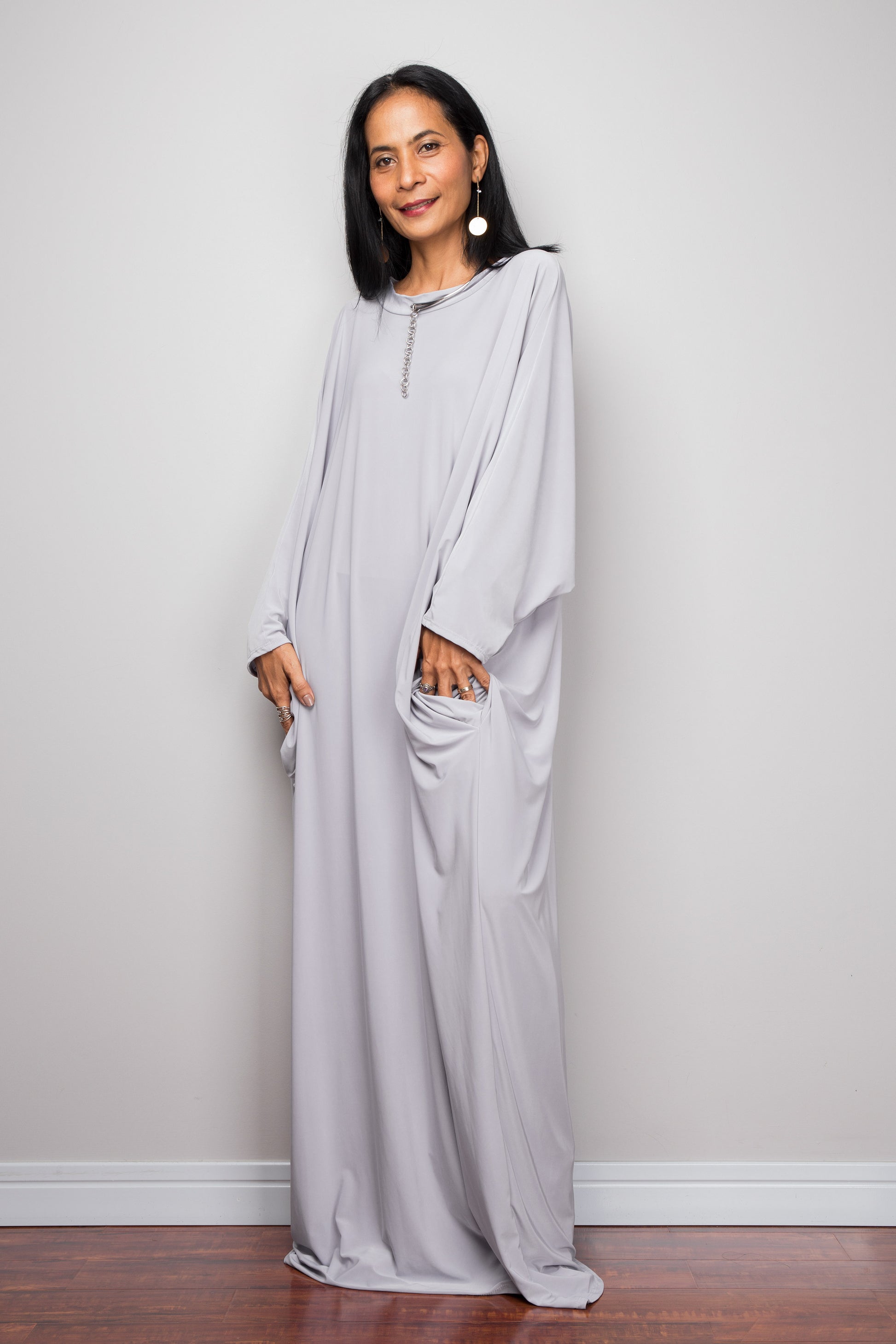 Buy Modest Kaftan dresses online. Large kaftan frock dress by Nuichan