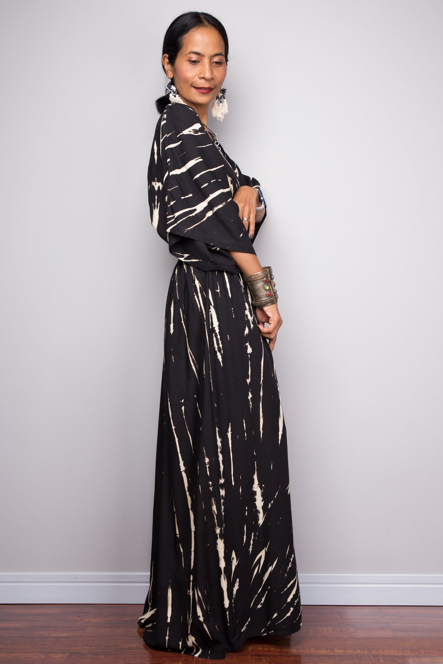 Shop Tie dye kimono kaftan dress online.  Nuichan offers vast variety of tie dye dresses
