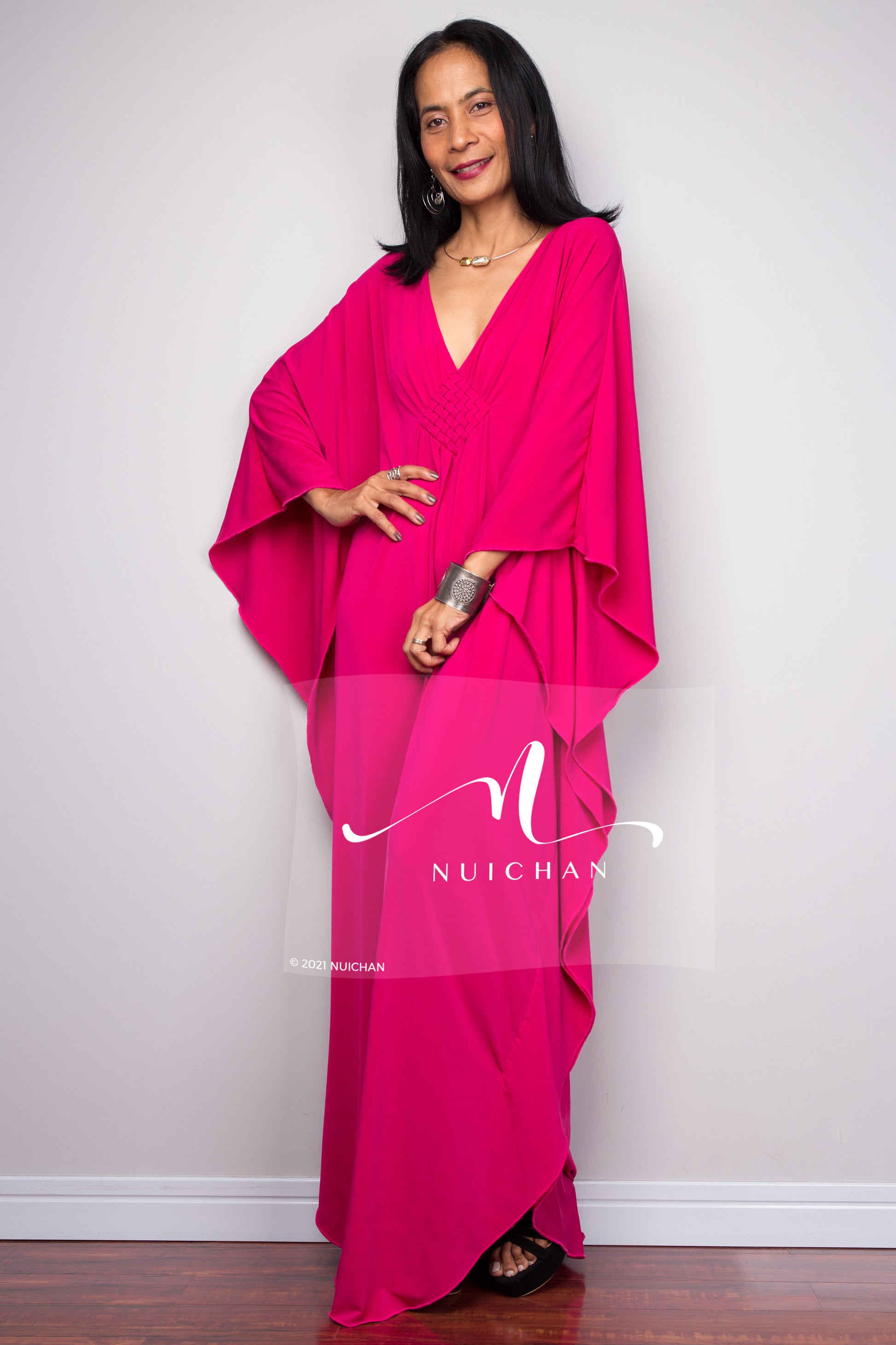 Kaftan dresses online. Hot pink kaftan dress by Nuichan Kaftan dresses online. Hot pink kaftan dress by Nuichan