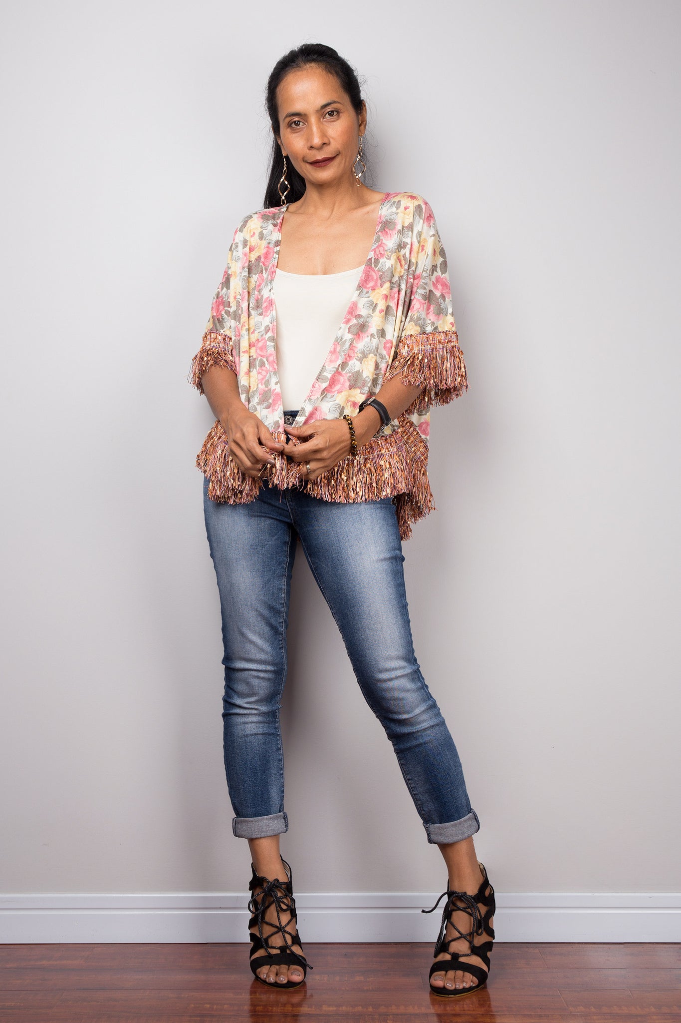 Boho shrug   Cropped short sleeve floral cardigan with fringe