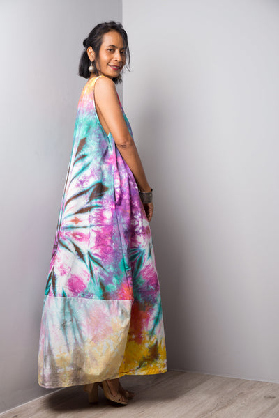 Nuichan Women's sleeveless tie dye dress. Buy hand dyed dresses online