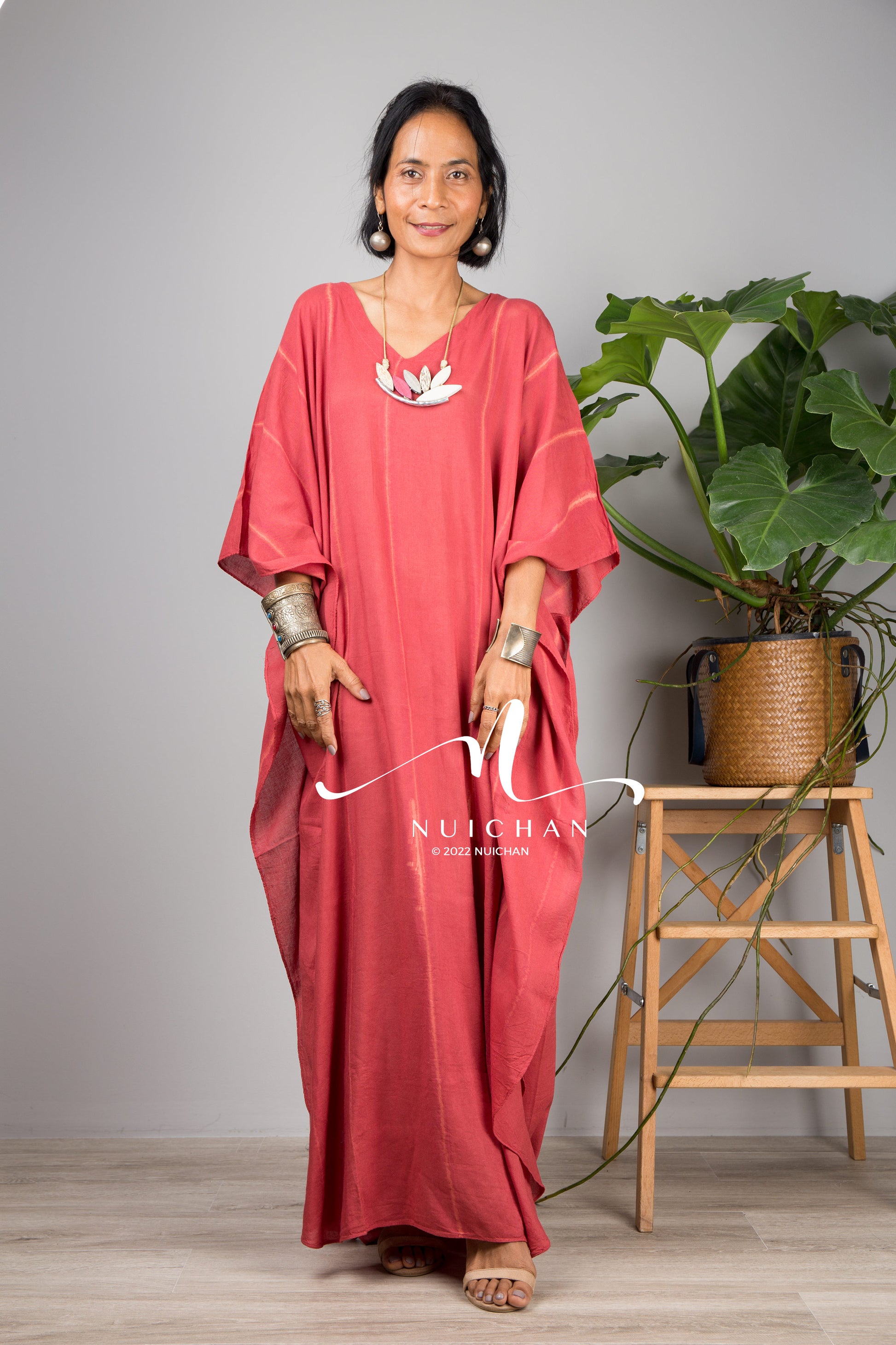Nuichan Women Tie dye kaftan. Buy lounge wear and tie dye dress online