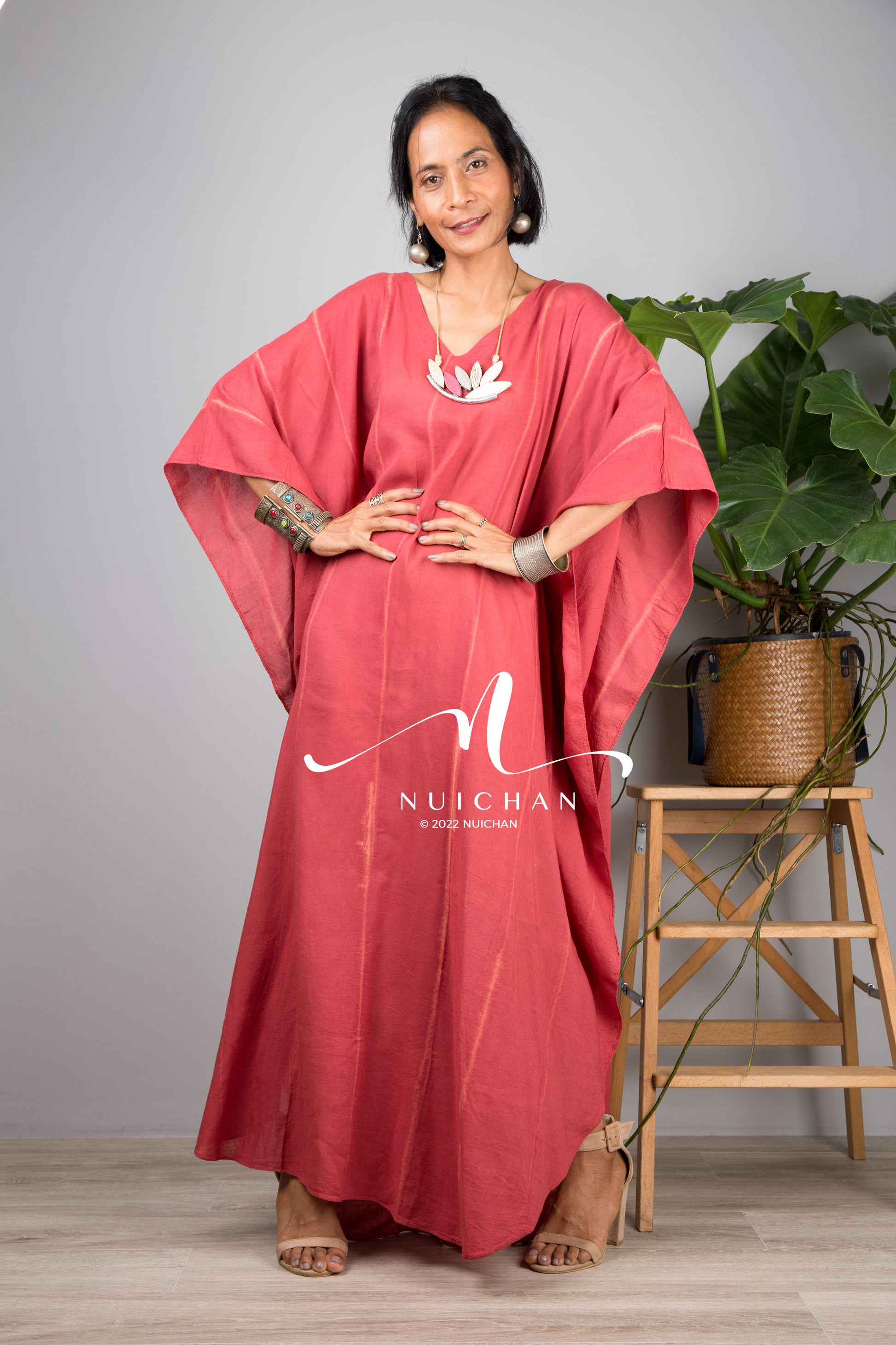 Nuichan Women Tie dye kaftan. Buy lounge wear and tie dye dress online