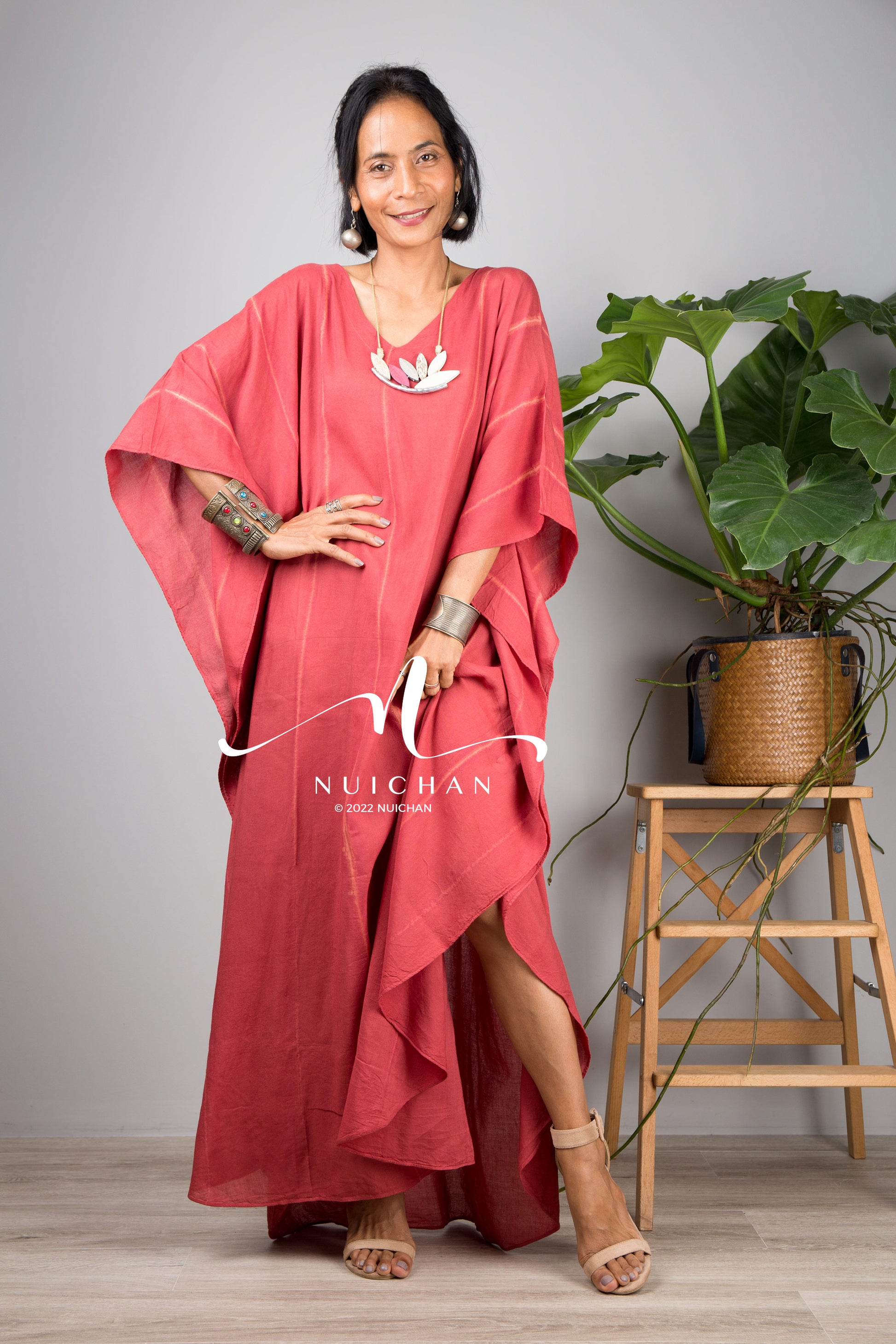 Nuichan Women Tie dye kaftan. Buy lounge wear and tie dye dress online
