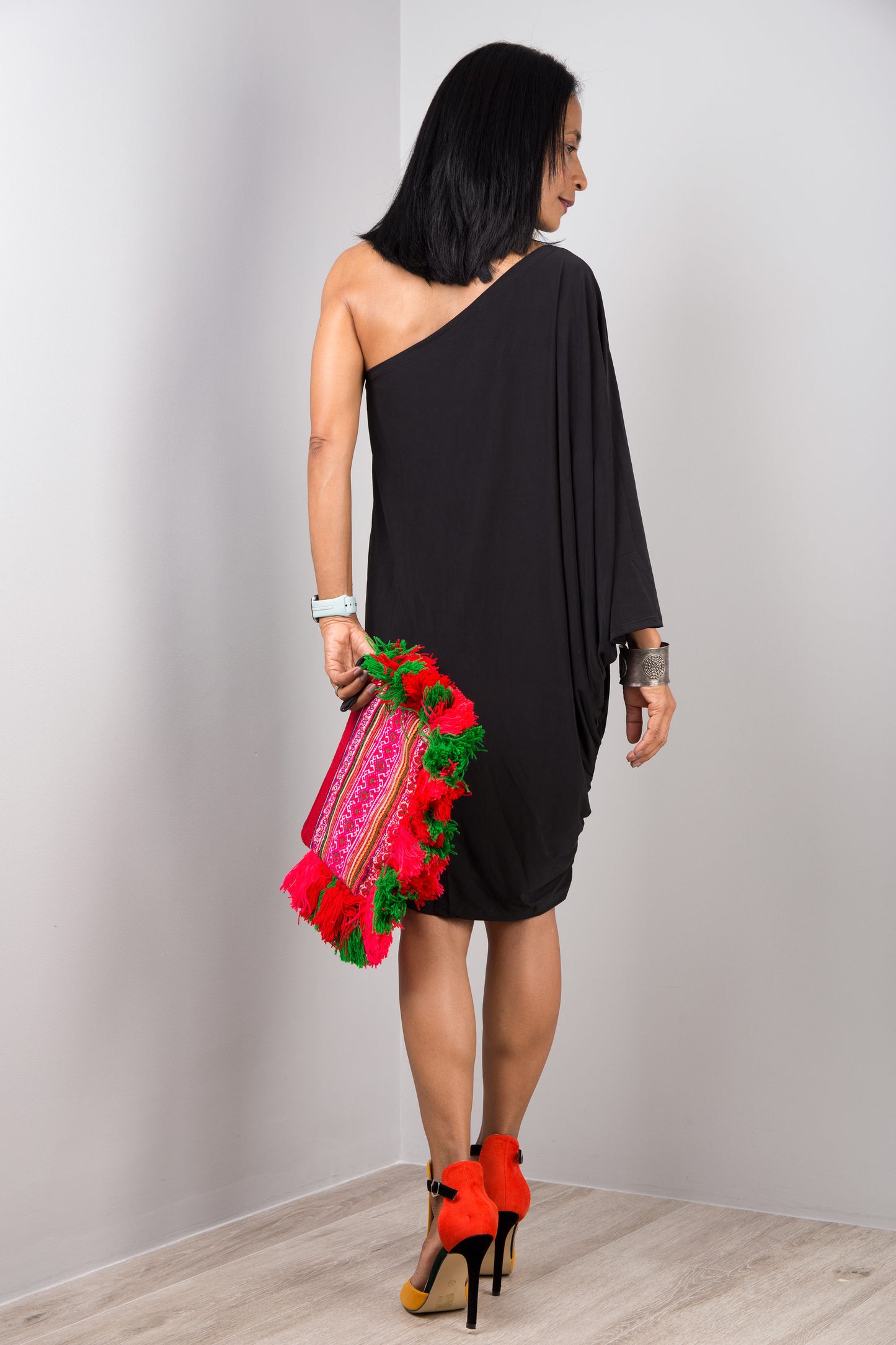 Nuichan women's short black dress.  Off shoulder cocktail party dress by Nuichan