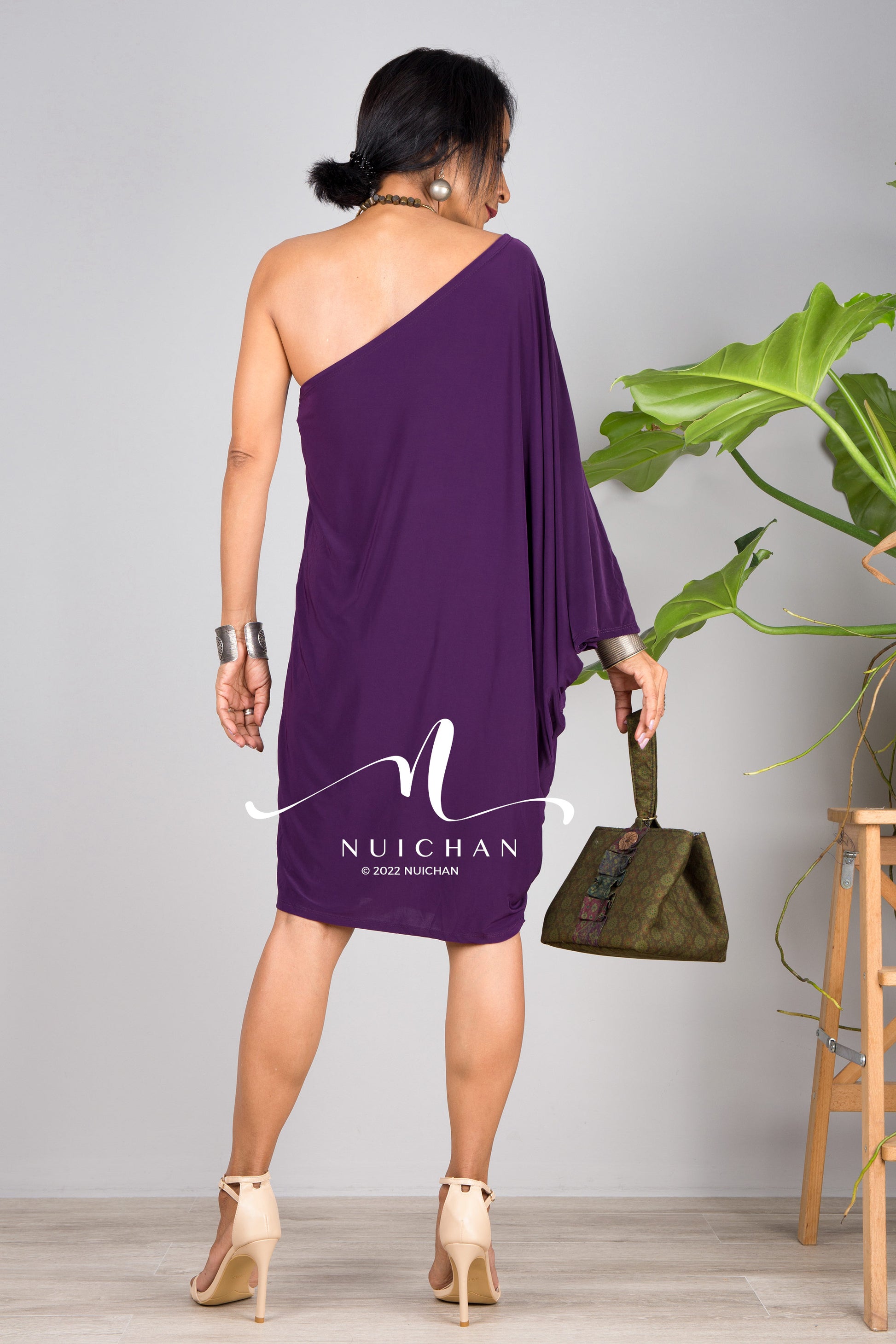 Nuichan women's short dark purple dress. Off shoulder party dress 