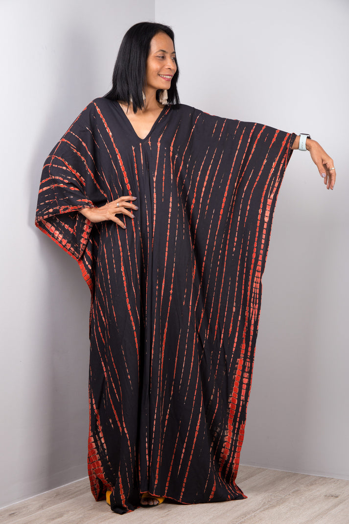 Black tie dye kaftan by Nuichan