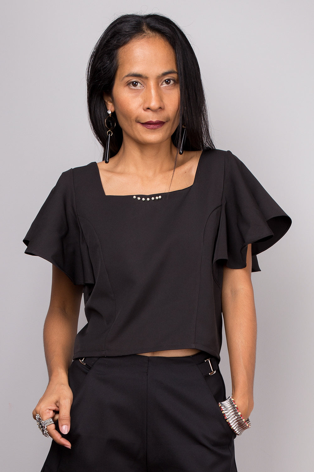 Elegant black store top